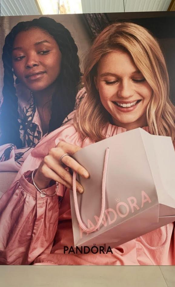 Affichage boutique Pandora